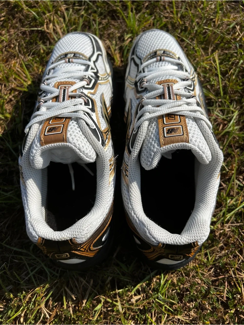 CLEAN New Balance size 11 Womens 740 Gold White Running shoes
